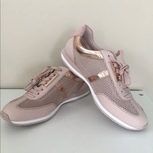Michael Kors Maggie Trainer Sneakers Blush sz 7.5